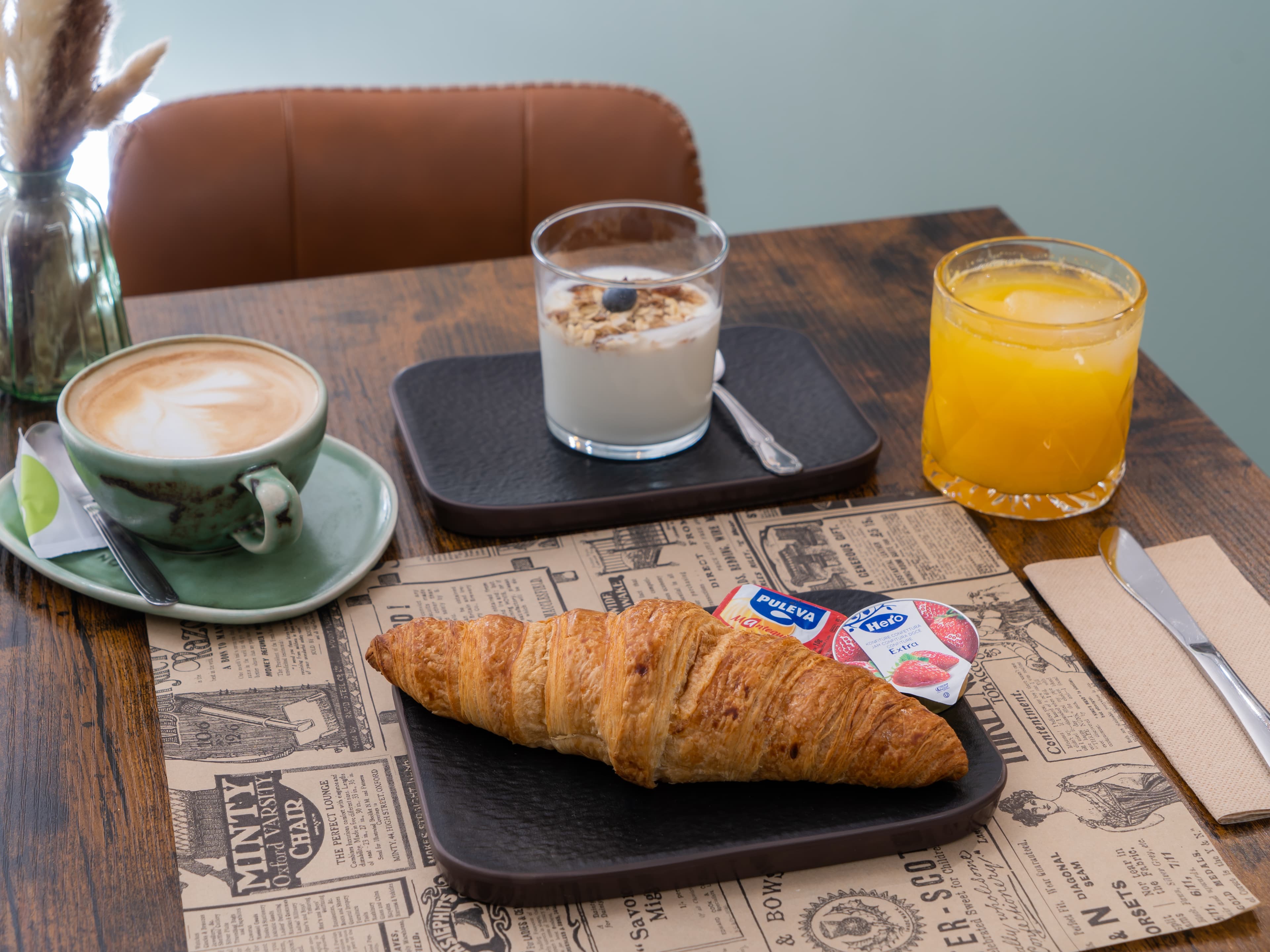 Breakfast at La Despensa café, Palm Beach Club