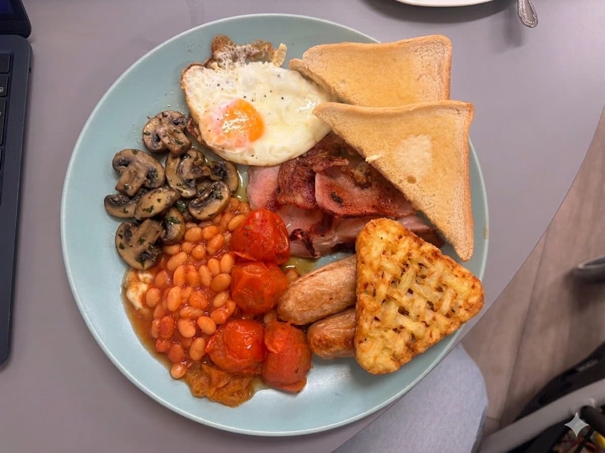 Full English breakfast at La Despensa, Palm Beach Club